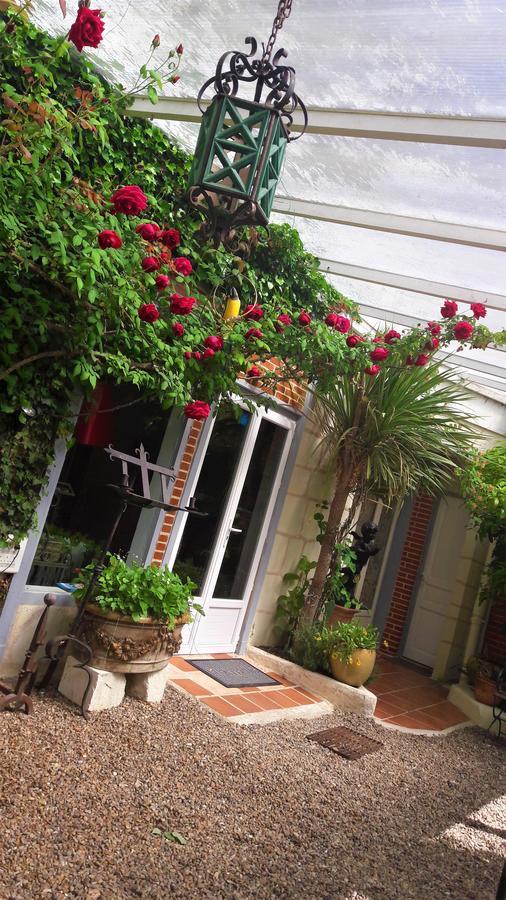 Bed and Breakfast Le Vieux Vauvert Рошекорбон Экстерьер фото